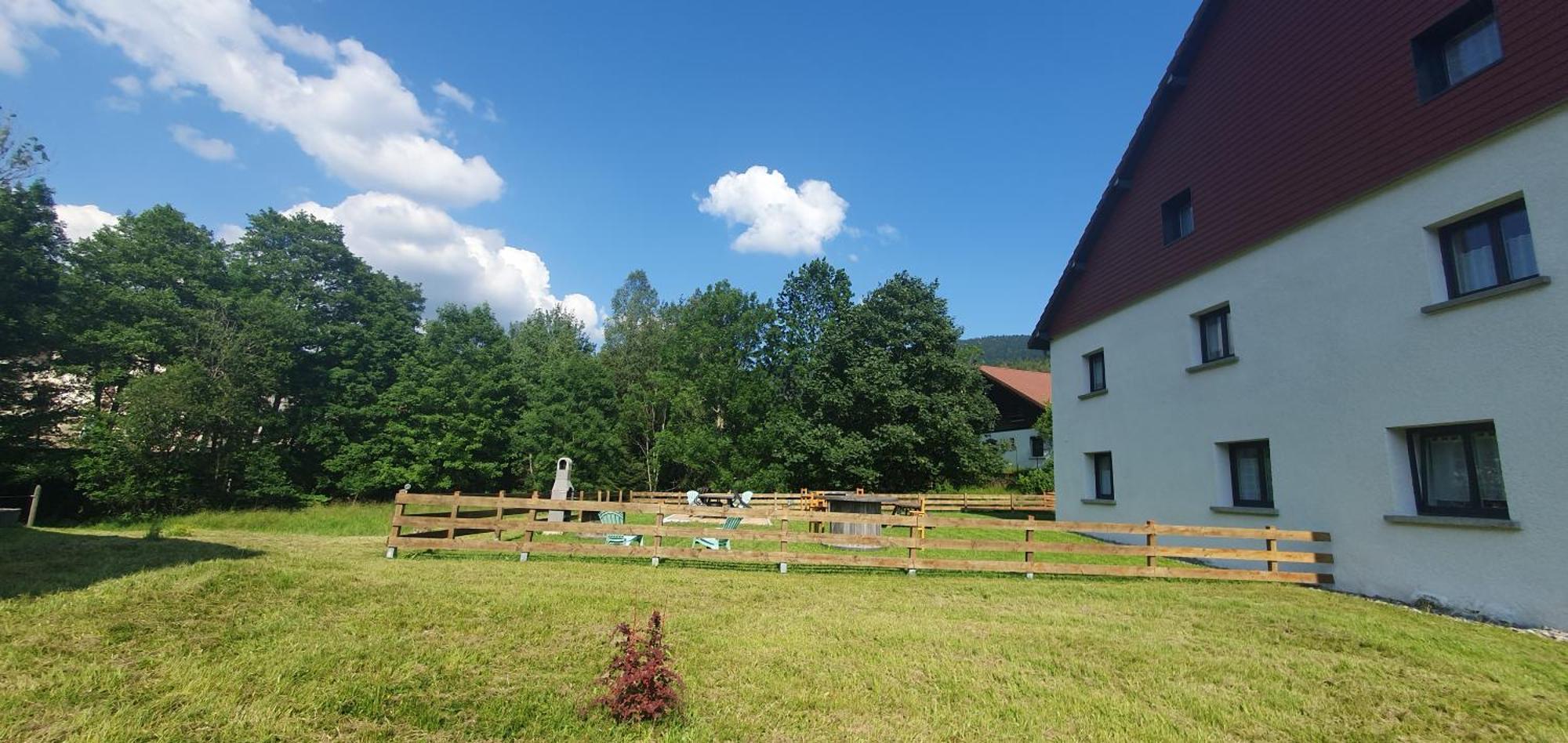 Appart Le Cerf 4 étoiles 74m2 Cornimont Exterior foto